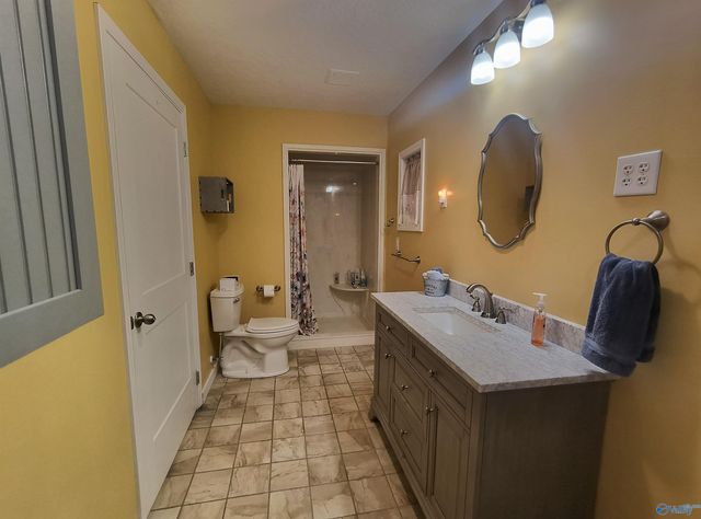 18 Jones Road, Gadsden, AL 35901