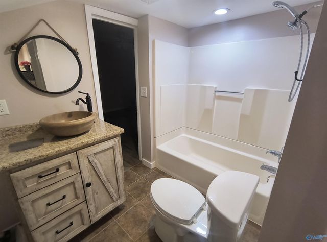 18 Jones Road, Gadsden, AL 35901