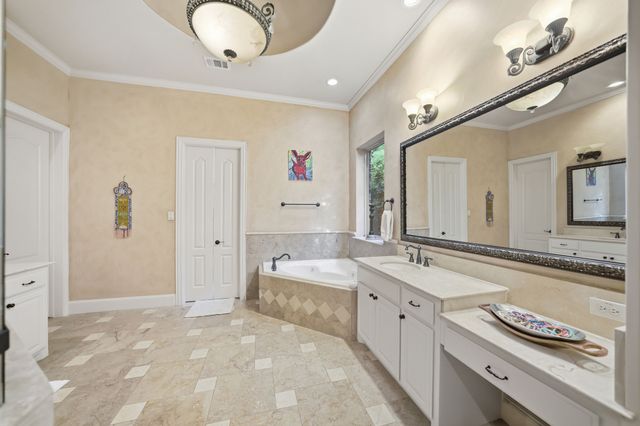 4229 Bluffview Boulevard, Dallas, TX 75209