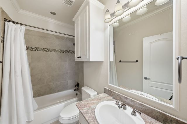 4229 Bluffview Boulevard, Dallas, TX 75209