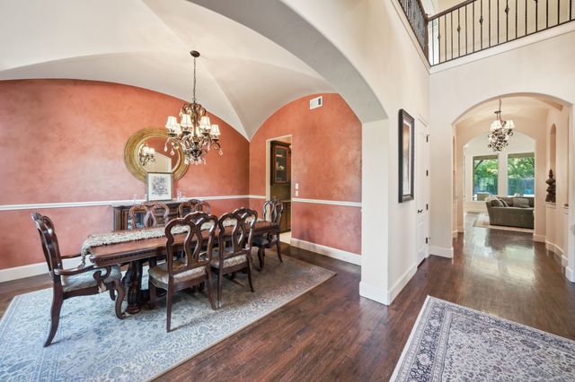 4229 Bluffview Boulevard, Dallas, TX 75209