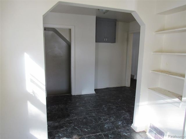 15858 Curtis Street, Detroit, MI 48235