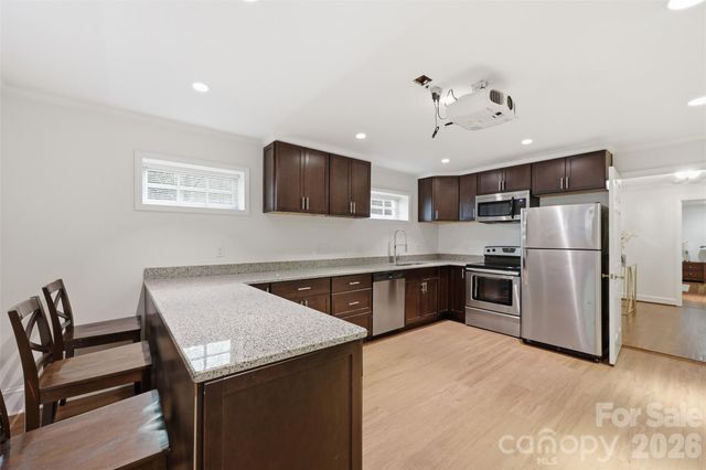 1124 Linganore Place, Charlotte, NC 28203