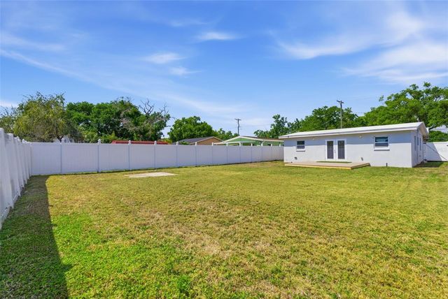 3916 IOWA AVENUE W, Tampa, FL 33616