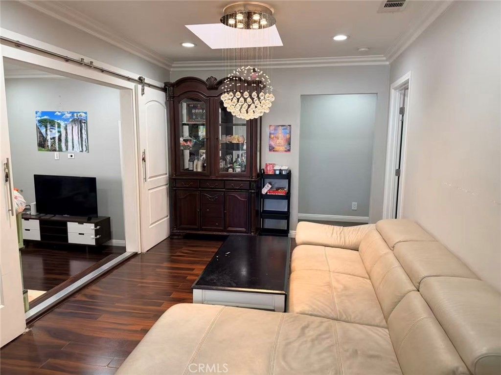 Image 12 of property listing at 2622 La Presa, Rosemead, CA 91770