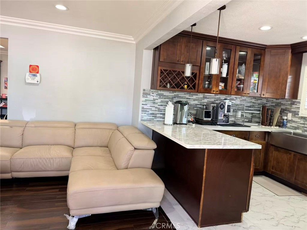 Image 5 of property listing at 2622 La Presa, Rosemead, CA 91770