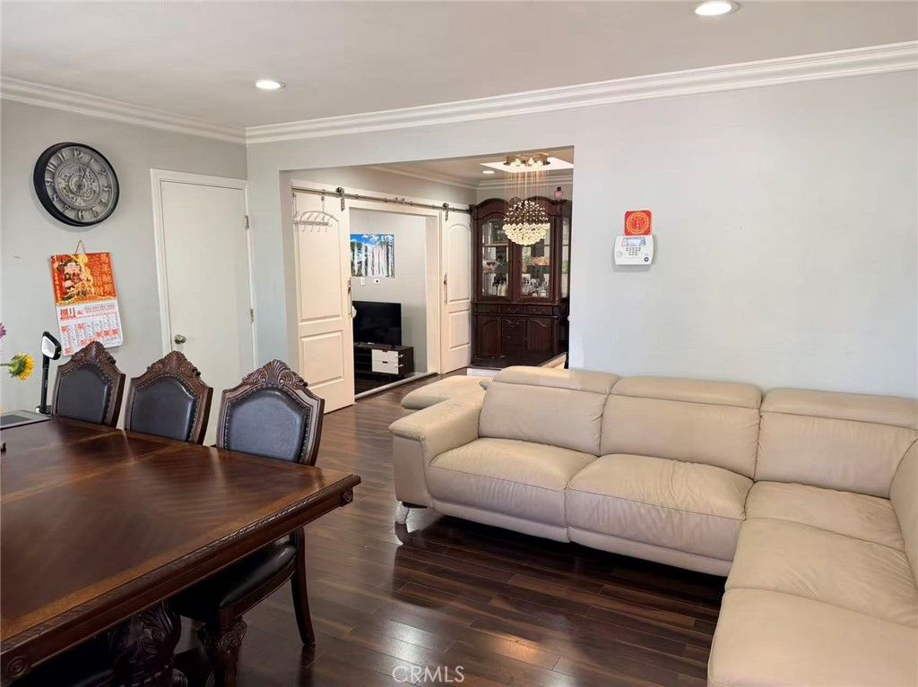 Image 6 of property listing at 2622 La Presa, Rosemead, CA 91770