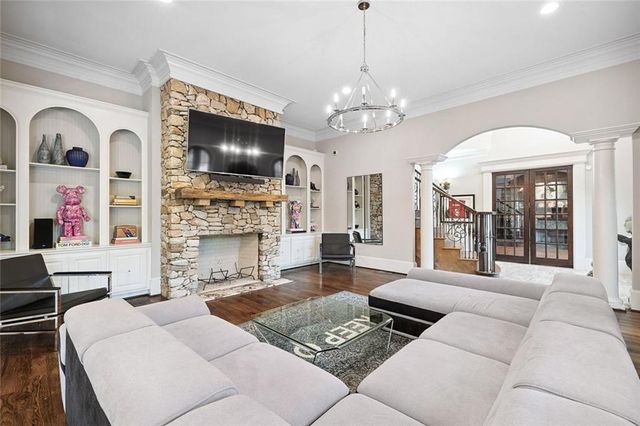 11140 W Road, Roswell, GA 30075