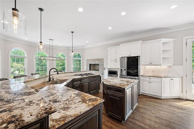 11140 W Road, Roswell, GA 30075