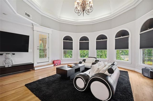 11140 W Road, Roswell, GA 30075