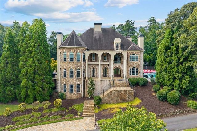 11140 W Road, Roswell, GA 30075