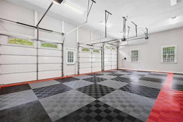 11140 W Road, Roswell, GA 30075