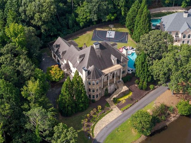 11140 W Road, Roswell, GA 30075