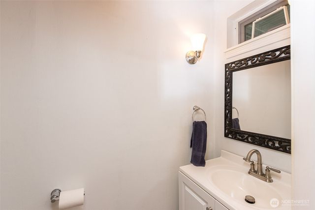 31 Salal Way, Sequim, WA 98382