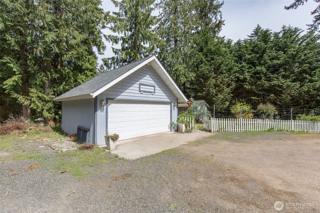 31 Salal Way, Sequim, WA 98382