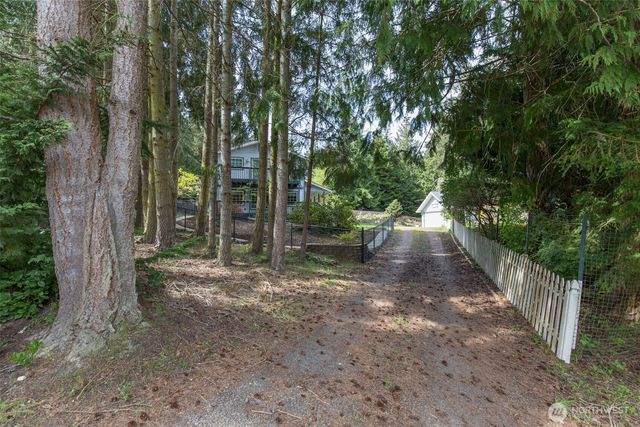 31 Salal Way, Sequim, WA 98382