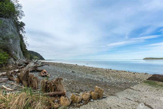 31 Salal Way, Sequim, WA 98382