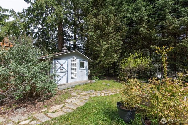31 Salal Way, Sequim, WA 98382