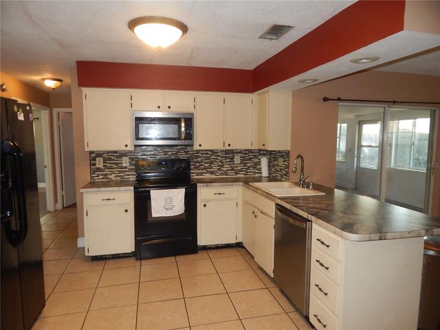 39414 8TH AVENUE, Zephyrhills, FL 33542