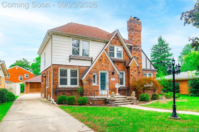 2032 S Trenton Drive, Trenton, MI 48183