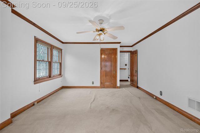 2032 S Trenton Drive, Trenton, MI 48183