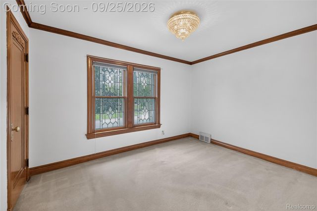 2032 S Trenton Drive, Trenton, MI 48183