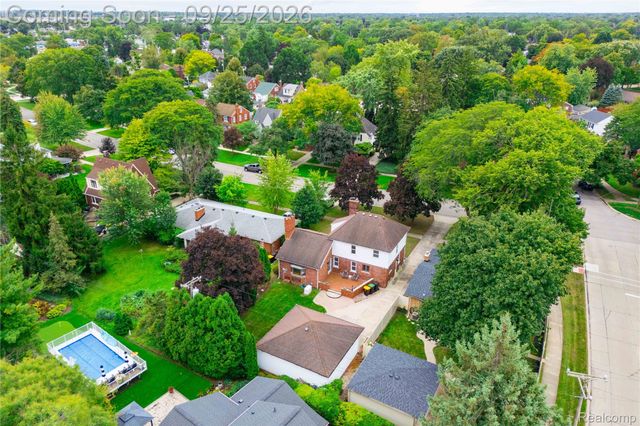 2032 S Trenton Drive, Trenton, MI 48183