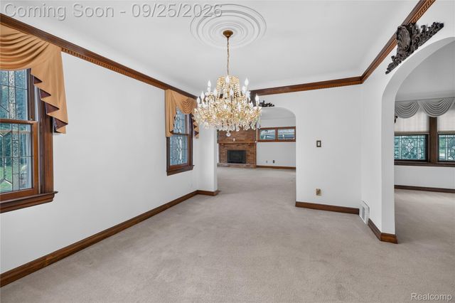 2032 S Trenton Drive, Trenton, MI 48183