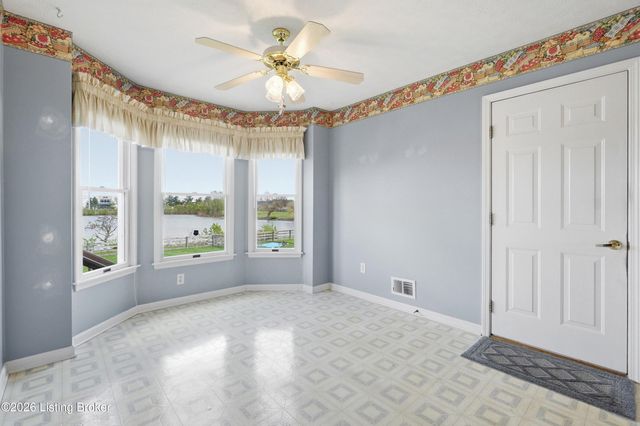 7313 York River Rd, Louisville, KY 40214