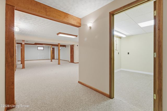 7313 York River Rd, Louisville, KY 40214