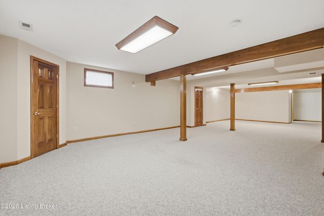 7313 York River Rd, Louisville, KY 40214