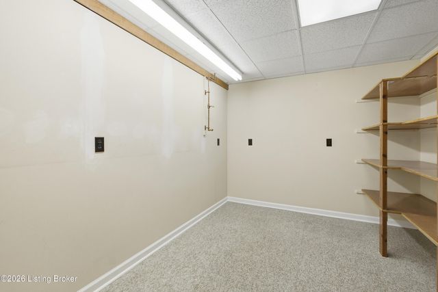 7313 York River Rd, Louisville, KY 40214