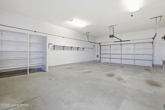 7313 York River Rd, Louisville, KY 40214