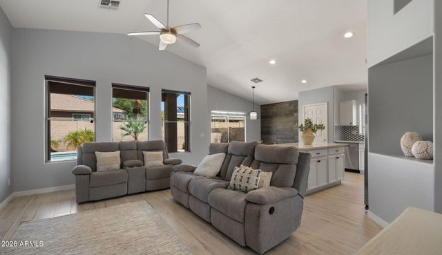 3510 W QUAIL TRACK Drive, Phoenix, AZ 85083