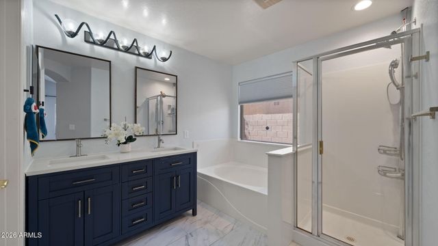 3510 W QUAIL TRACK Drive, Phoenix, AZ 85083