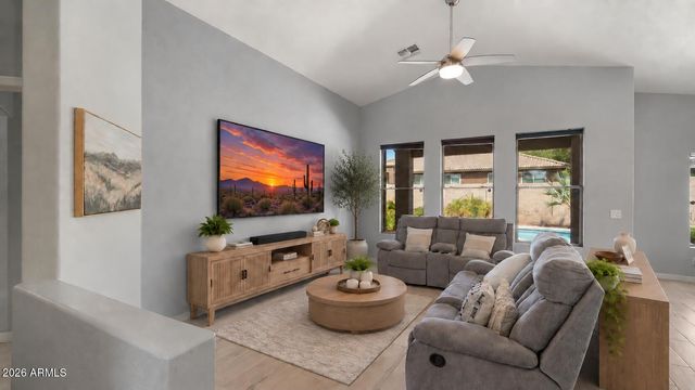 3510 W QUAIL TRACK Drive, Phoenix, AZ 85083