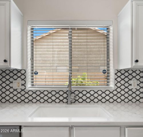 3510 W QUAIL TRACK Drive, Phoenix, AZ 85083