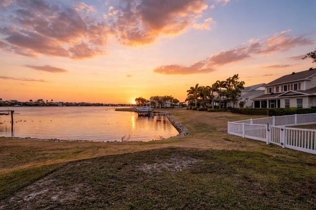 423 MANNS HARBOR DRIVE, Apollo Beach, FL 33572