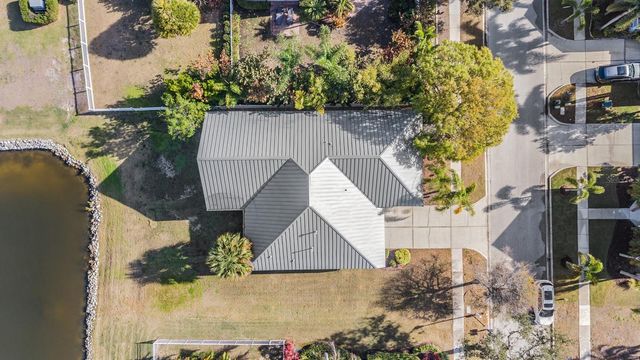 423 MANNS HARBOR DRIVE, Apollo Beach, FL 33572