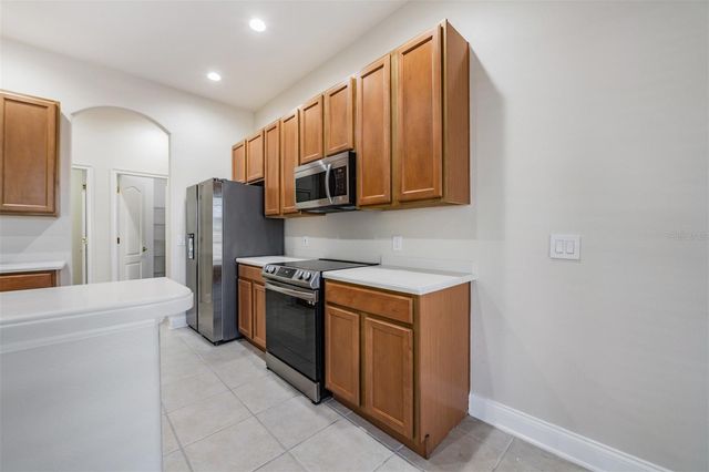 423 MANNS HARBOR DRIVE, Apollo Beach, FL 33572