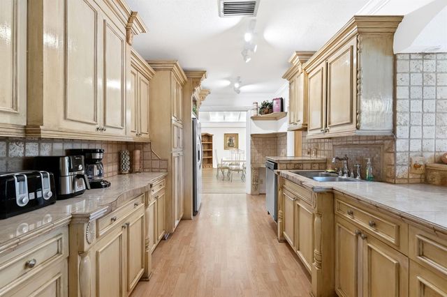 2400 Delmar Place, Fort Lauderdale, FL 33301
