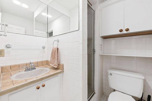 2400 Delmar Place, Fort Lauderdale, FL 33301
