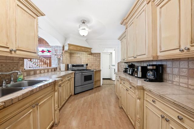 2400 Delmar Place, Fort Lauderdale, FL 33301