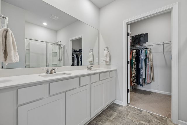 1035 Barry Baker Ln, White House, TN 37188