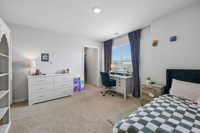 1035 Barry Baker Ln, White House, TN 37188