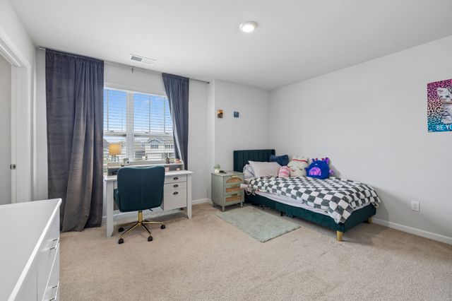 1035 Barry Baker Ln, White House, TN 37188