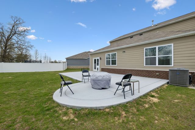 1035 Barry Baker Ln, White House, TN 37188