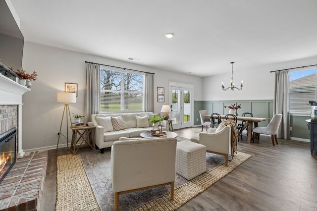 1035 Barry Baker Ln, White House, TN 37188