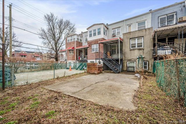 3304 Bouck Avenue, Bronx, NY 10469