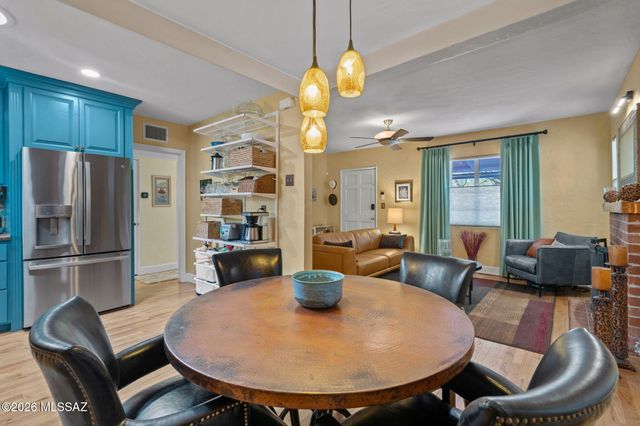 2921 E Waverly Street, Tucson, AZ 85716